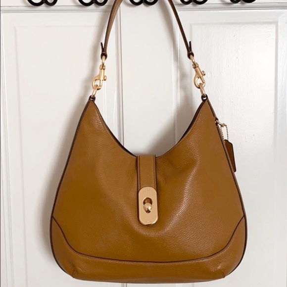 Coach Handbags - Coach Hobo Bag